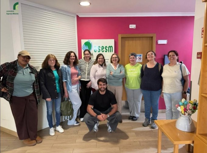Equipa da Raciocínio Claro numa sessão de formação
